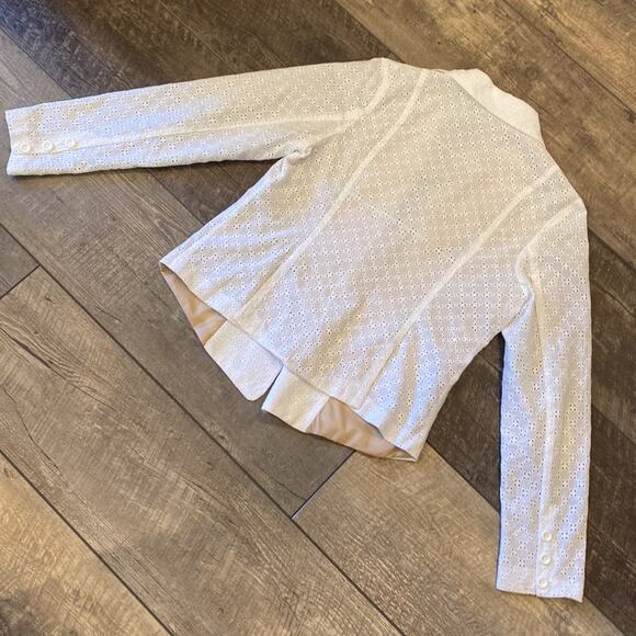Kut from the Kloth Eyelet White  Blazer L - Picture 10 of 10